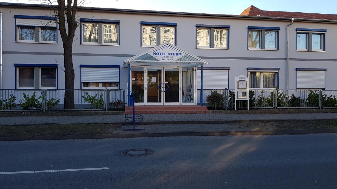 Hotel Sturm Tangermunde Bagian luar foto