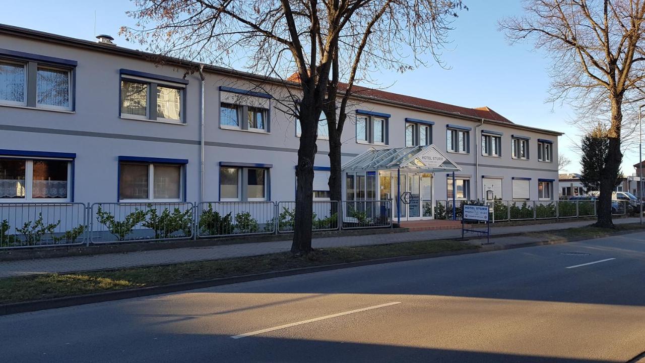 Hotel Sturm Tangermunde Bagian luar foto
